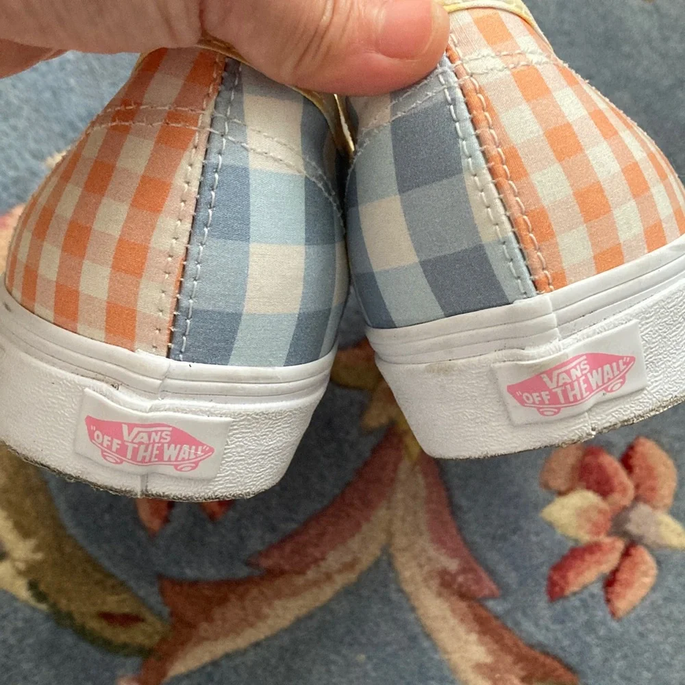 Like New Vans Gingham Embroidered Cherry, Women 12, Men 10.5 - Picture 10 of 11